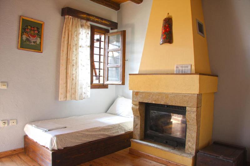 To Xani Hotel Palaios Panteleimonas Room photo